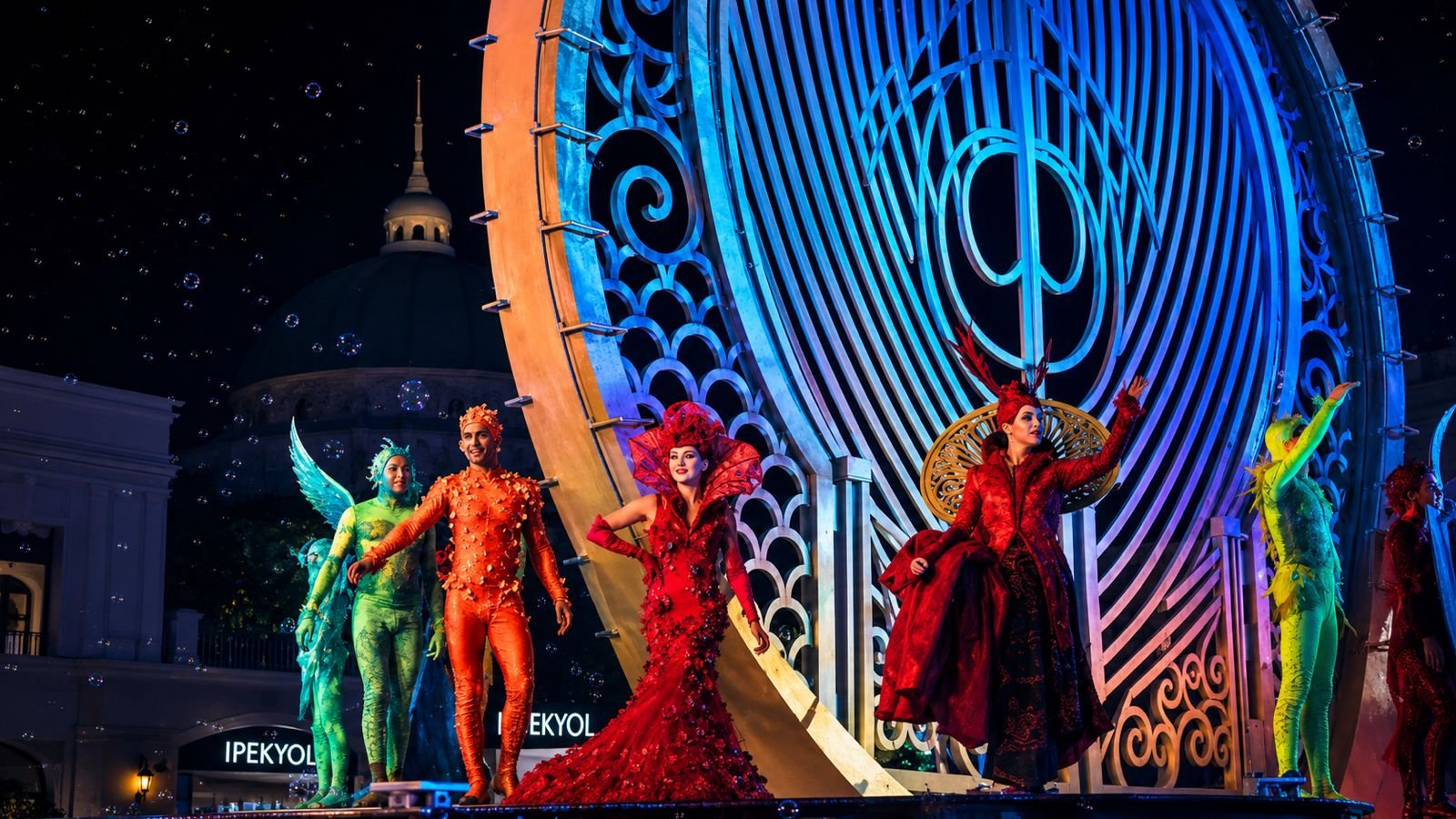 Lion to Legends Night Show — moment from the safari tour 3